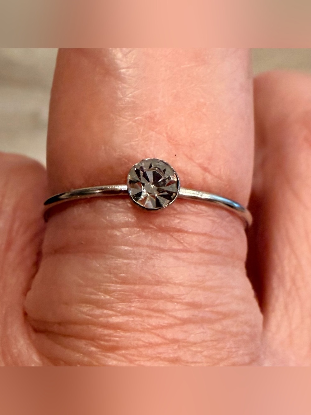 Silver tone Solitaire round cut Crystal Stackable Ring size 8